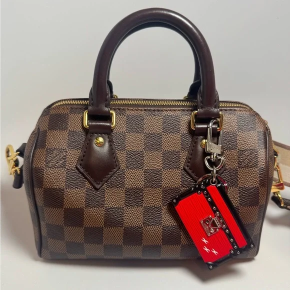 Louis Vuitton Petite Malle Trunk Key Chain/Bag Charm – Red Epi Leather - Picture 3 of 8